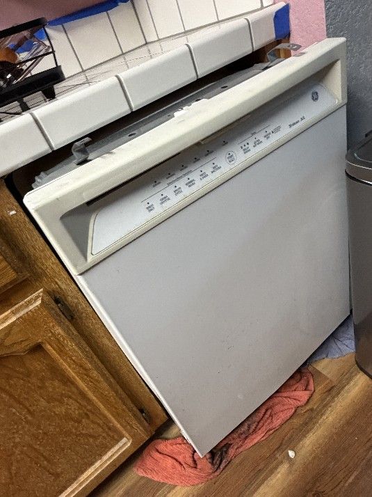 Dishwasher "Free Delivery"