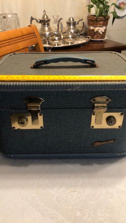 Vintage Monarch Make Up Case