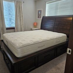 Queen Bed With Storage