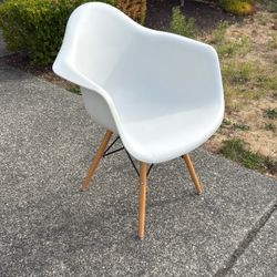 White Chair 