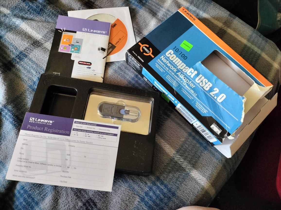 Linksys  10/100 Compact USB 2.0 Network Adapter 