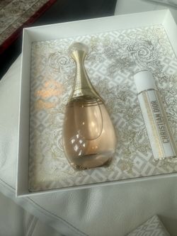 Adore