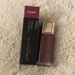 Anastasia Lip Velvet In Blackberry