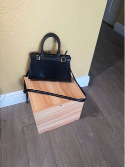 Crossbody bag