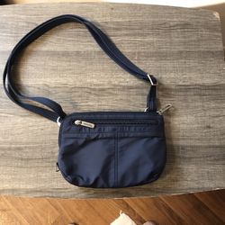 TRAVELON Anti-Theft Travel Bag For Ladies