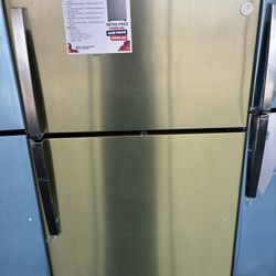 GE 22 Cu. Ft. Top-Freezer Refrigerator – Stainless Steel 