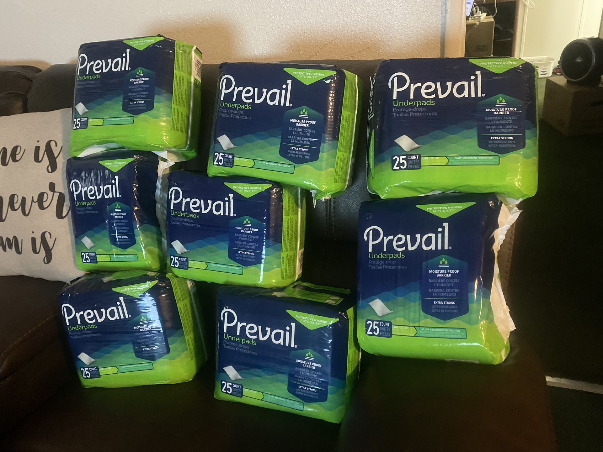 ๐๐๐๐๐ถ๐ถ๐พ/๐๐๏ธ a few boxes available-pick up in yakima.just $50 for 150 pads!!!! xtra large puppy pads/ bed pads used for either or!!!-(theyโre