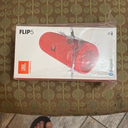 JBL Flip 5 Bluetooth Speaker 