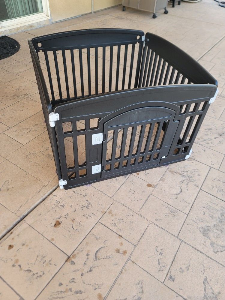 Puppy Dog Play Pen