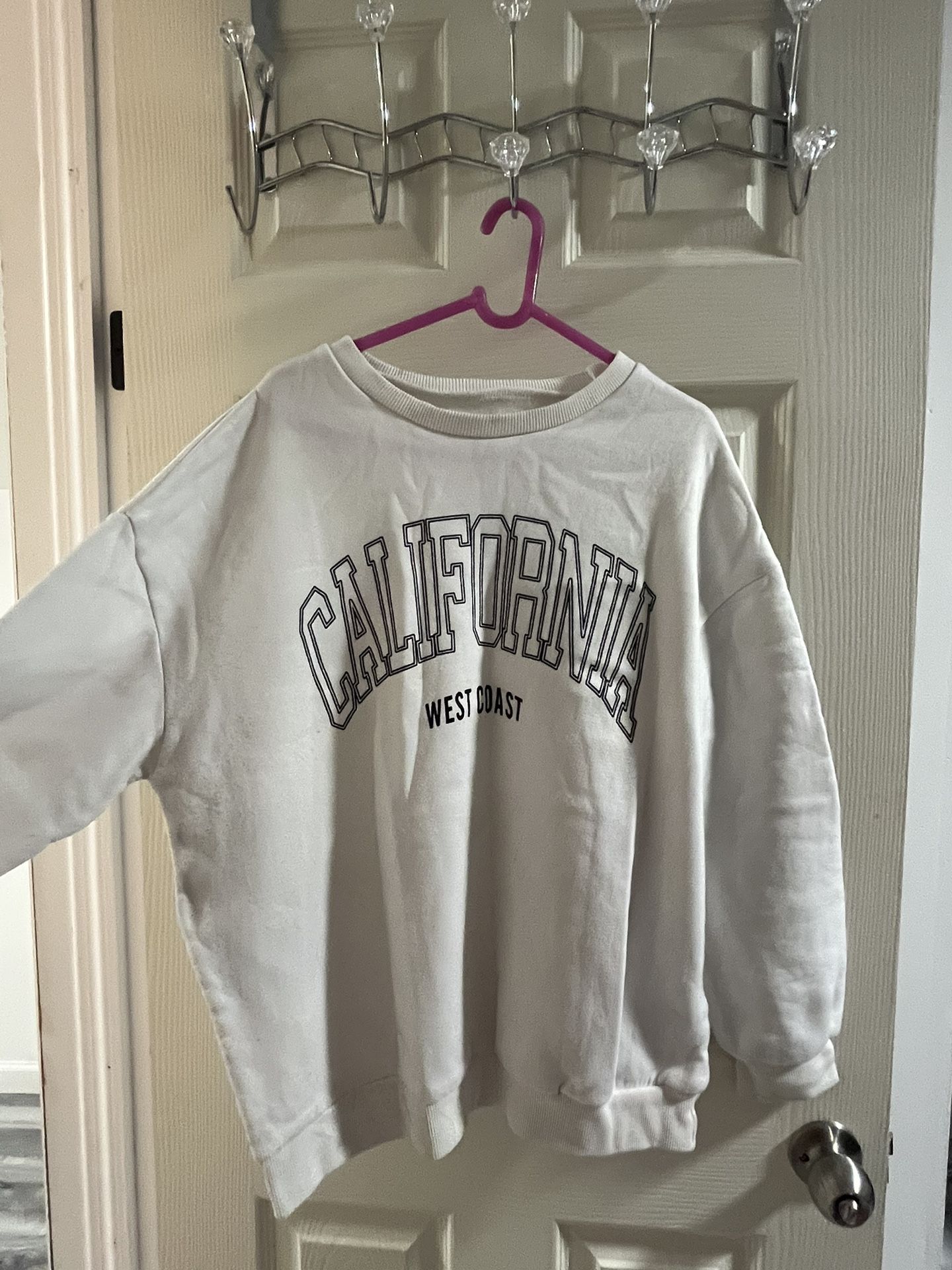 white sweatshirt, size M
