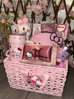 Hello Kitty basket
