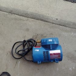 Paasche D500 Air Brush Compressor 