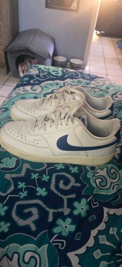 Women's nike court vision size 9