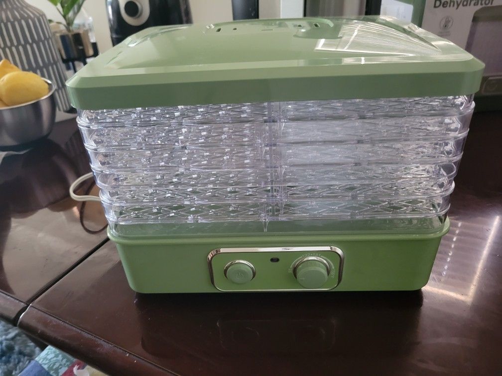 Food DEHYDRATOR Like New In Box