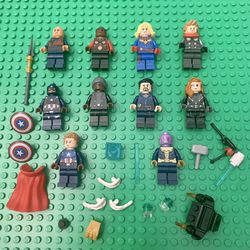 Lot of 10 Lego Marvel Super Heroes Minifigures with Accessories
