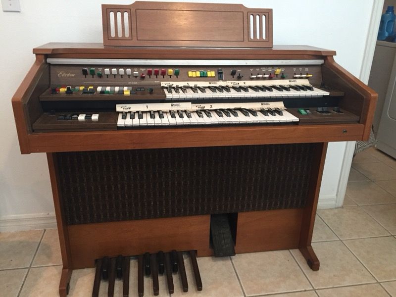 Yamaha Electone B-75-N - great condition