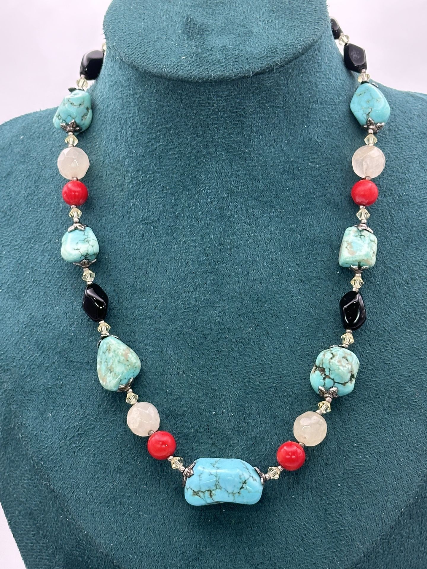 Turquoise Coral Beaded Necklace 17” With 2” Extension In Great Condition 