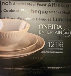 Oneida Entertain 365 12-Piece Stoneware Dinnerware Set