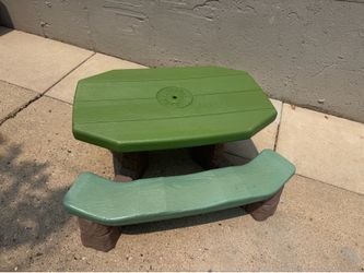 Step 2 Kids Picnic Table