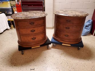 THOMASVILLE NIGHTSTAND TABLES
