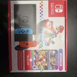 Nintendo Switch Mario kart 8 Deluxe Bundle