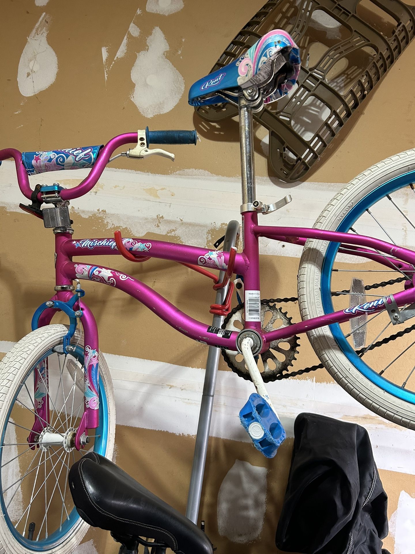 Girl Bike 18” - It’s Available If Still Posted