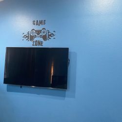 48” TV 