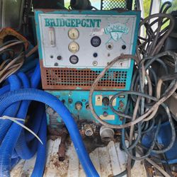 Bridge point commercial vacuum cleaner