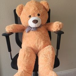 Teddy Bear 4ft Giant
