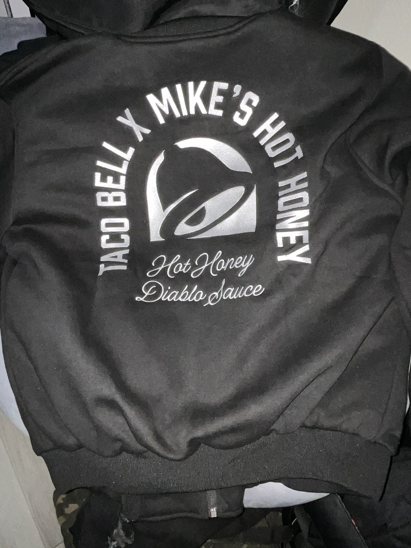 Brand New Taco Bell- Mikes Hot Honey Limited Edition Jacket - Large