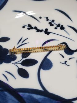 Vintage Zipper Teeth Bar Brooch Trompe L'Oeil Gold Tone Novelty Pin Fashion
