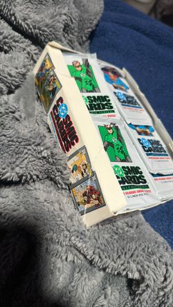 Collectable cards