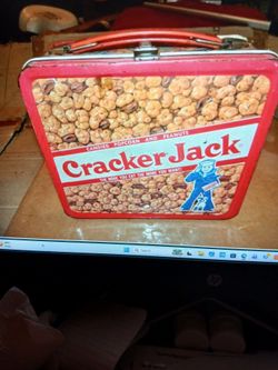 VINTAGE CRACKER JACK METAL LUNCHBOX