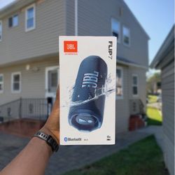 100% New & Certified JBL Flip 7 Portable Bluetooth Speaker – Loud JBL Pro Sound | Send Your Best Offer