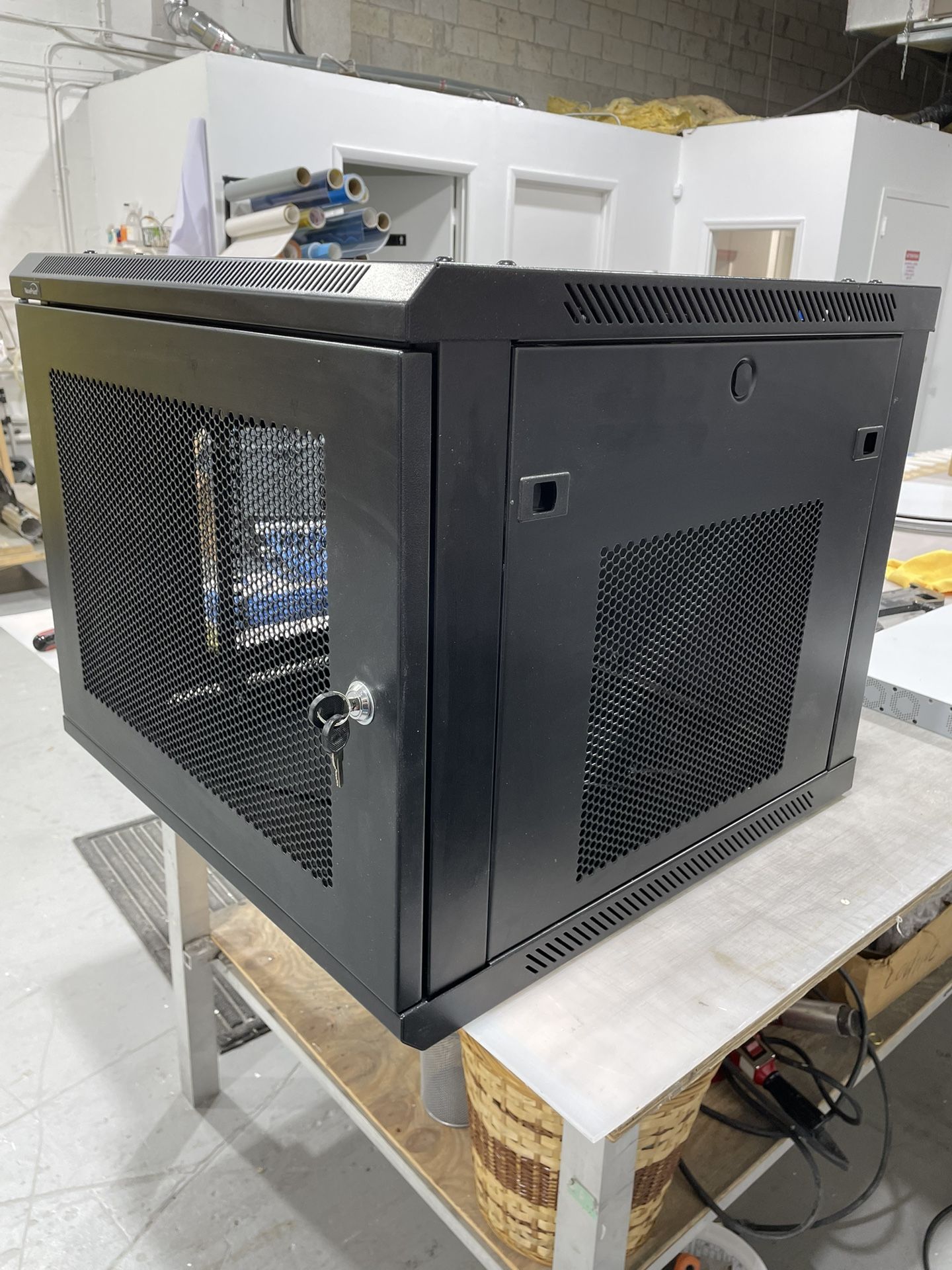 Navepoint Server Rack