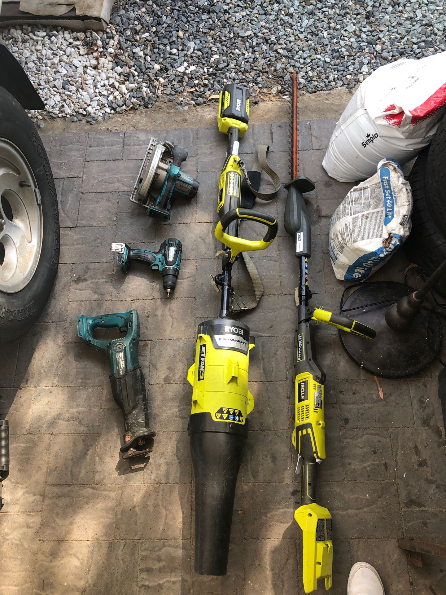 Ryobi & Mikita Power Tools oBo