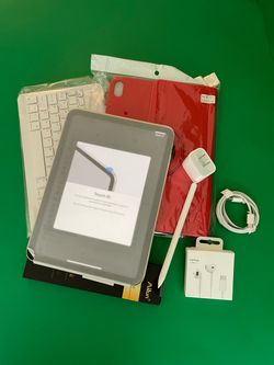 Apple ipad 10th Generation 256GB ( 2022 / 10.9” Display/ Yellow) with pen, keyboard and accessories