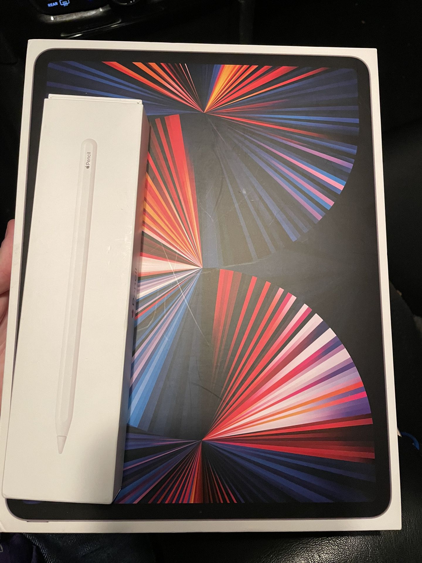 iPad Pro 5th Gen (Wi-Fi only / 256 Gb / 12.9 In) With 2nd Gen Apple Pencil and Keyboard Case!