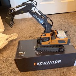 Remote Control Claw excavator truck toy