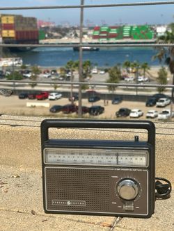 VINTAGE RADIO