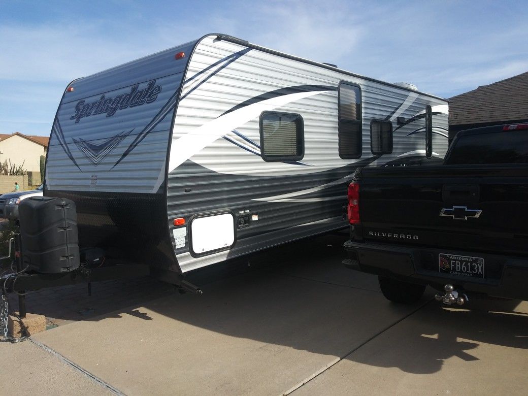 2017 Keystone Springdale 24ft lightweight RV Trauler