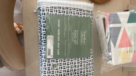 Signature Collection Brushed Microfiber King Sheet Set