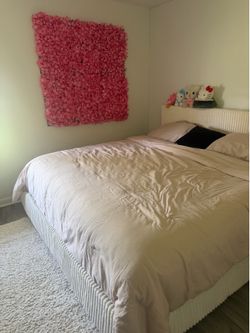 King size bed frame new !!