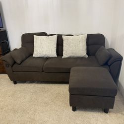 Really Nice Couch With Charging Port