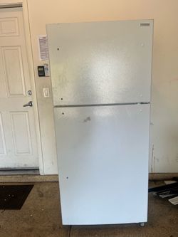 Insignia Fridge