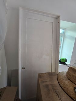 SOLID CORE RH DOOR*SOLID CORE* NEW