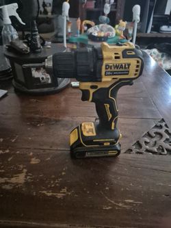 DEWALT 20V BRUSHLESS CORDLESS DRILL DRIVER