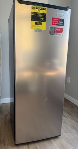 Frigidaire 7 cu. ft. Convertible Upright Fridge Freezer, Garage-Ready Compact Fridge/Freezer
