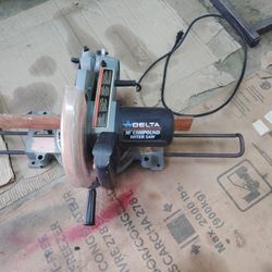 Delta 10" Compound Miter Saw 