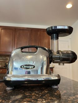 Omega 8006 Juice Extractor